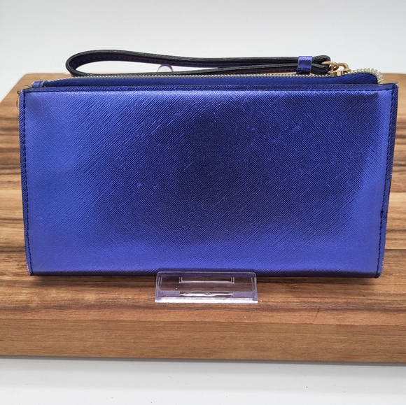 Rare Victoria's Secret Metallic Blue Wristlet Wallet - Picture 2 of 2